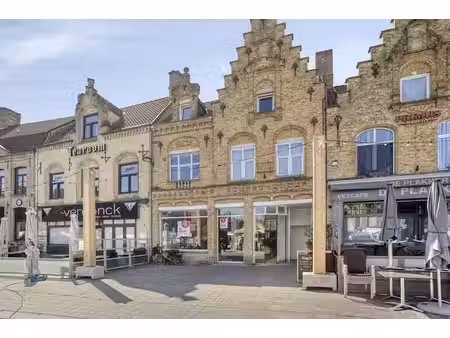 rez-de-chaussée commercial à louer sur la grote markt à furn