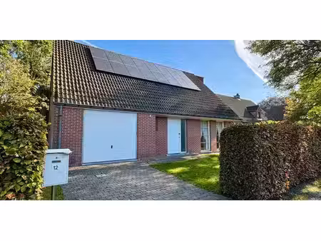 maison à louer à beveren pour € 1.080 avec 3 chambres à coucher