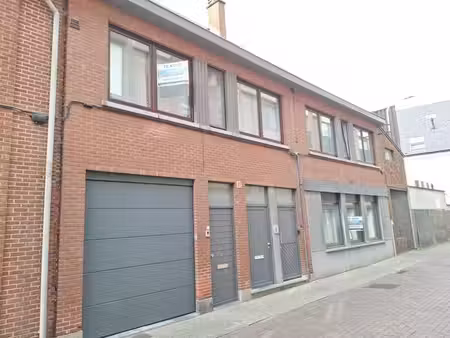 2 naast elkaar gelegen woningen met tal van mogelijkheden