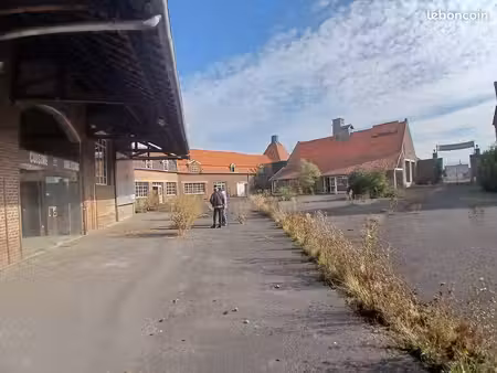 ensemble immobilier à fort potentiel à iwuy (59400)