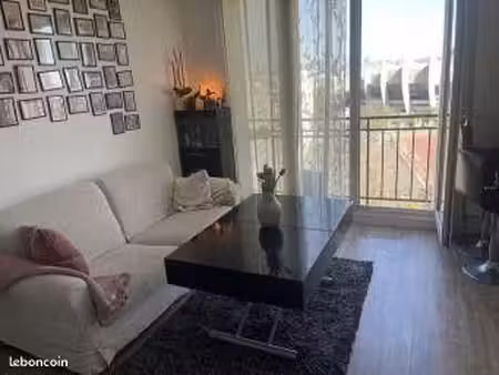 beau 2p meublé 44m² avec belle vue sur paris