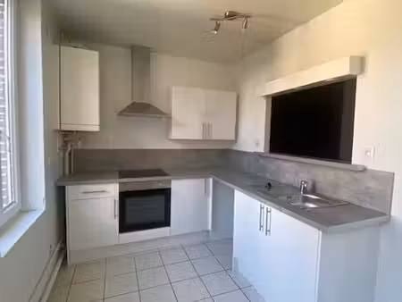 maison de ville f3 avec courette