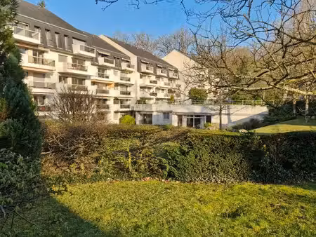 2 pièces lumineux avec terrasse