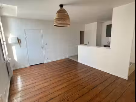 appartement t3 saintes _ 9 cours reverseaux