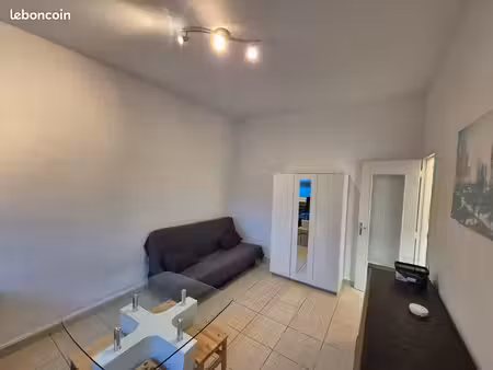 exclusif – studio meublé 24 m² entièrement rénové en plein centre de thionville