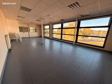 bureau de 61 m² à louer – chablis