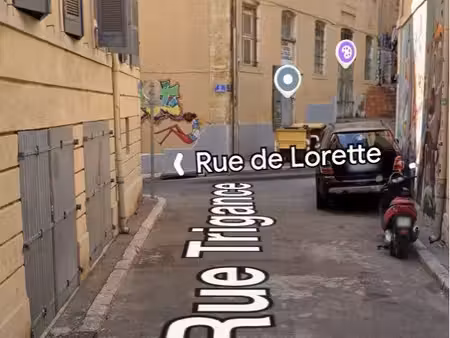 place à louer rue de lorette
