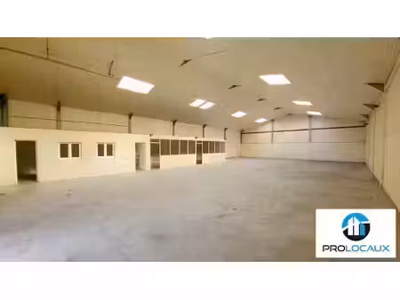 local d'activités à louer