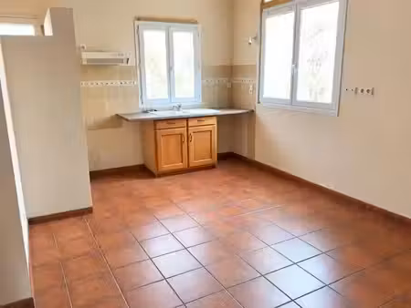 location maison 2 pièces 62.58 m² à pauillac (33250)  650 €