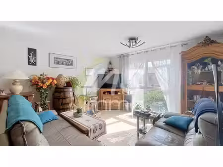appartement t3 de 82 m² - chorges