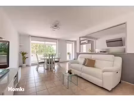 appartement t3 de 67 m² à marseille 13005  rue jules gontard