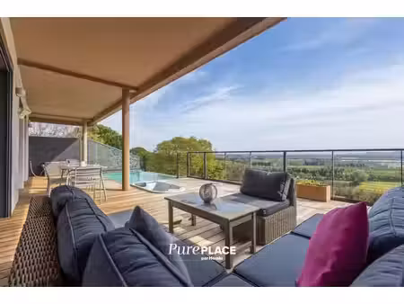 appartement de standing 3 pièces 100m²avec piscine et garages