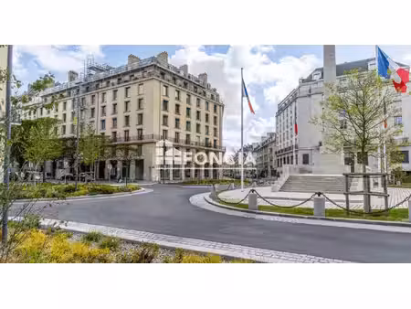 caen centre – local commercial de 463 m² avec espace extérieur privatif