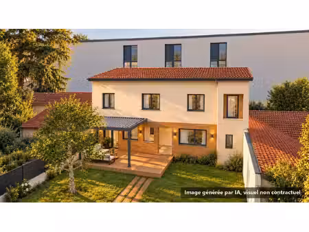 maison lyon 4 pièces à rénover avec jardin et stationnement