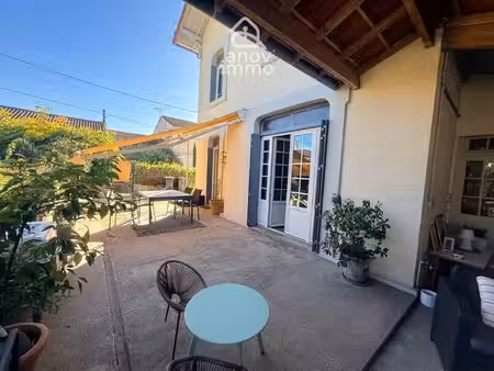 maison de ville soyaux 125 m2 - 3 chambres-1 bureau- 2 salle
