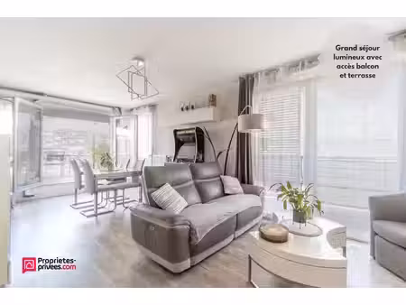 appartement f4 84m² + terrasse de 76m² + 2 balcons et 2 parkings