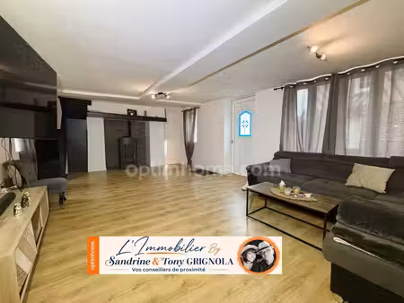 maison entièrement rénovée avec 3 chambres dont 1 suite parentale et garage à sainte-margu