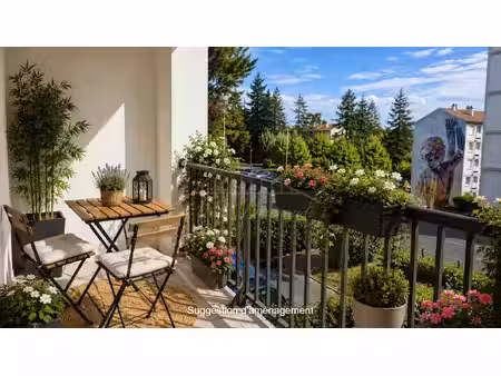 bayonne grand t2 de 55 42 m2 avec terrasse couverte  parki