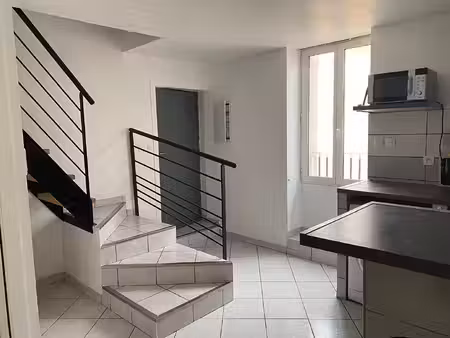 location appartement 1 pièce  25.00m²  bédarieux