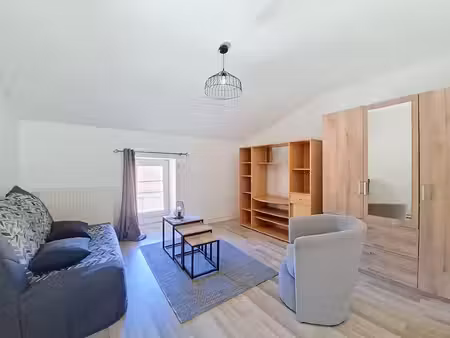 à louer – t1 bis meublé de 30 m² à bressuire – 450 € tout compris