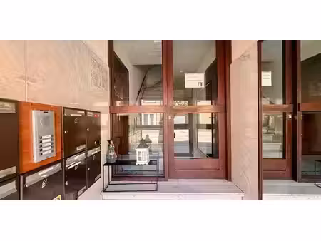 studio à louer à lanaken pour € 550