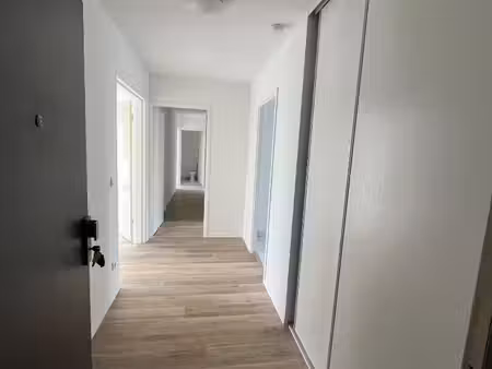3 pieces avec terrasse