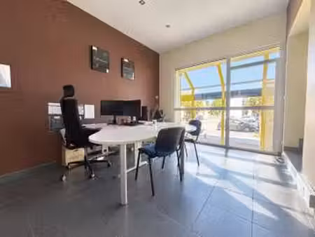 vente bureaux et commerces à l'oie (85140) : à vendre / 118m² l'oie