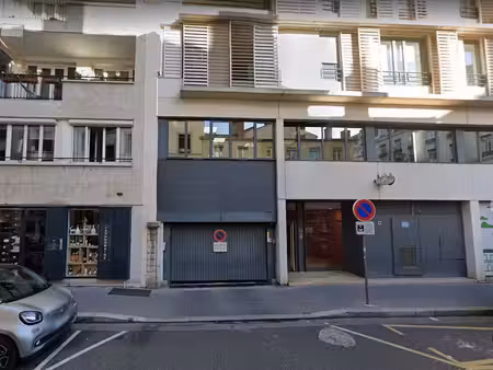 lyon 6  grand garage sous-sol