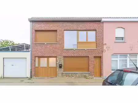 maison à louer à merelbeke pour € 1.375 avec 4 chambres à coucher
