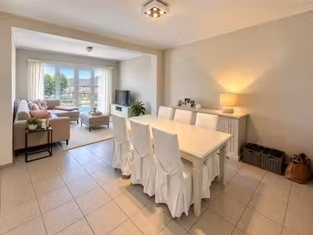 aangenaam appartement met twee slaapkamers en terras