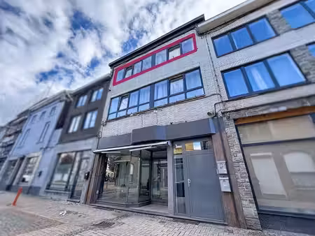 appartement une chambre - disponible à châtelet