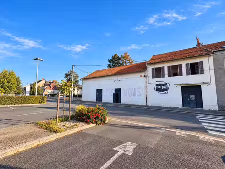 local d'activités à vendre
