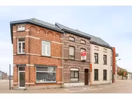 maison spacieuse avec 5 chambres  espace polyvalent & jardin
