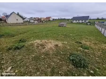 terrain 1 254 m² sommery
