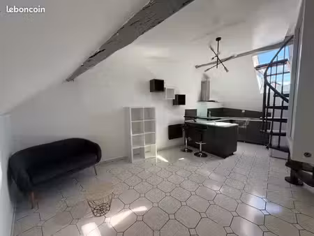 charmant duplex meublé de 24 m² – centre-ville de dammartin-en-goële