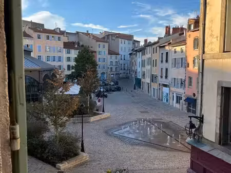 t3 duplex place du marché couvert