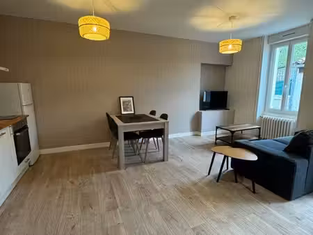 maison meublée 50m2 centre ville + garage