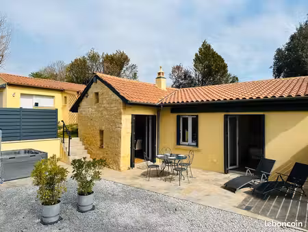 maison à louer à sarlat de novembre à avril 2027