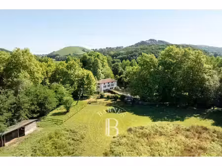 maison de luxe à vendre à sare