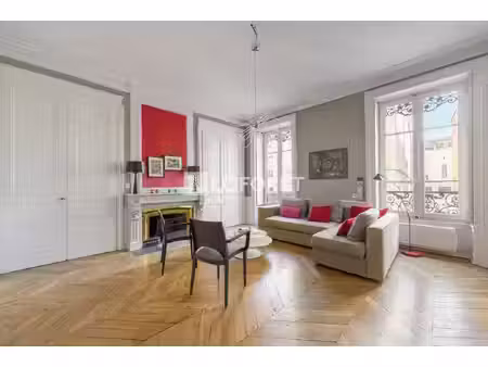 appartement de luxe à vendre dans le quartier cordeliers-célestins-bourse