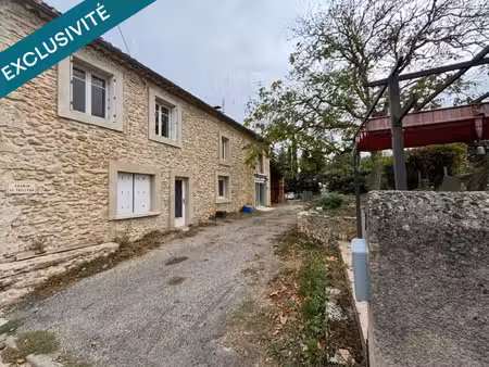 ribouisse – ancien corps de ferme – 140 m² habitables – 4 chambres – terrain de 1 400 m² –