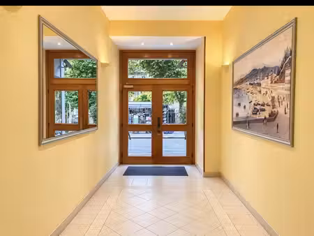 local commercial