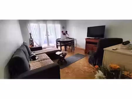 rodez appartement t3 traversant avec garage et cave