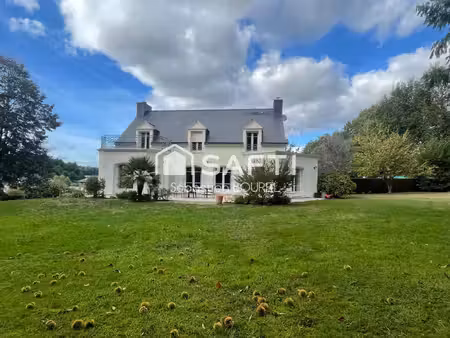 languidic bourg maison d'architecte  202 m2 jardin