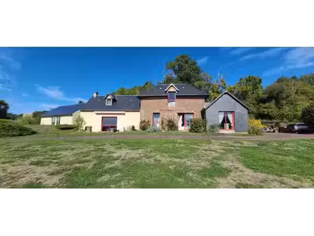vie de plain-pied  piscine et vue exceptionnelle