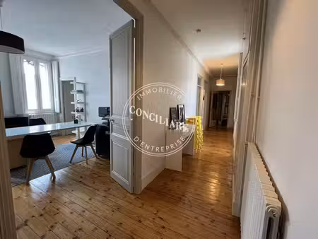 location bureaux 85m²