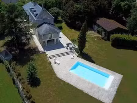 vente maison piscine à couhé (86700) : à vendre piscine / 303m² couhé