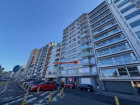 quai churchill / appartement avec vue + parking intérieur