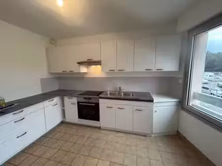 location appartement 3 pièces à redon (35600) : à louer 3 pièces / 80m² redon