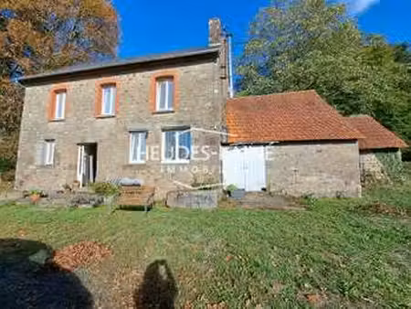 location maison à plomb (50870) : à louer / 89m² plomb